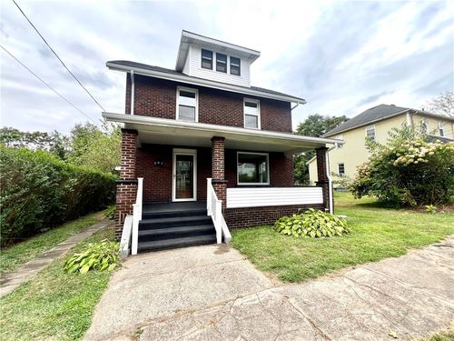 307 W Wabash Ave, New Castle, PA, 16102-1211 | Card Image