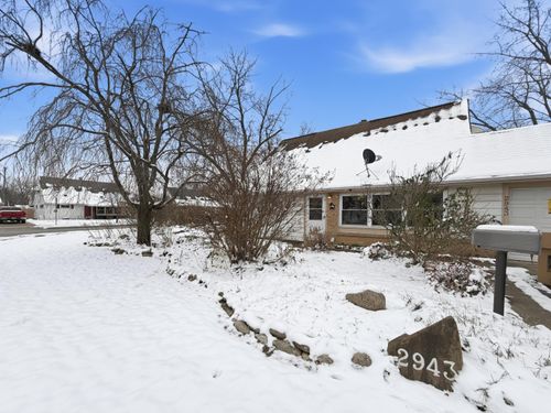 2943 Carol Ave, Grove City, OH, 43123-2305 | Card Image