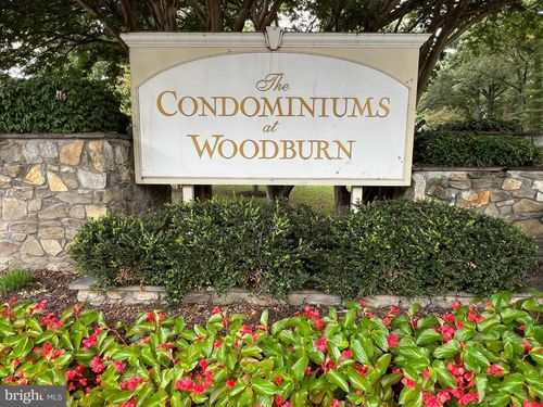apt-14-3322 Woodburn Village Dr, ANNANDALE, VA, 22003-6861 | Card Image