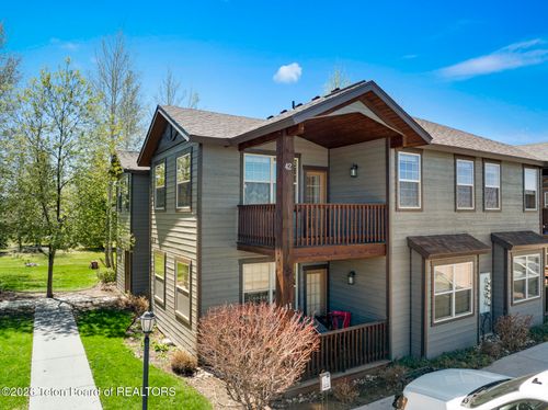 42-715 Moraine Ct, Driggs, ID, 83422-5240 | Card Image