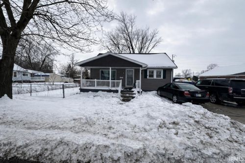 605 S 9th St, Petersburg, IN, 47567-1818 | Card Image