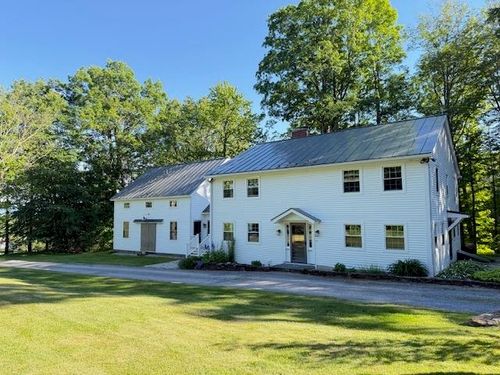 557 Bennett Hill Rd, Shaftsbury, VT, 05262-9214 | Card Image