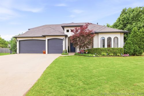 11298 73rd East Ct, Bixby, OK, 74008-2160 | Card Image