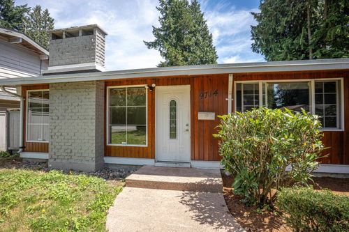 9714 131 St, Surrey, BC, V3T3P3 | Card Image