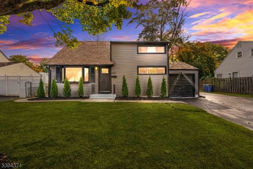 435 Warfield Rd, North Plainfield, NJ, 07063-1712 | Card Image