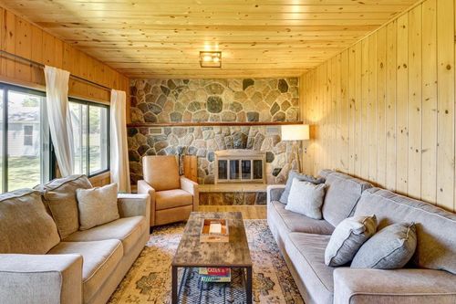 4055 Forseman Point Dr Nw, Hackensack, MN, 56452-2331 | Card Image