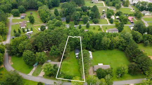 96 Meadowood Dr, Springville, TN, 38256-4460 | Card Image