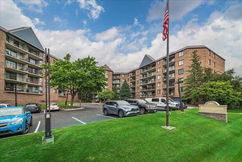 apt-519-2601 Kenzie Ter, Saint Anthony, MN, 55418-3262 | Card Image