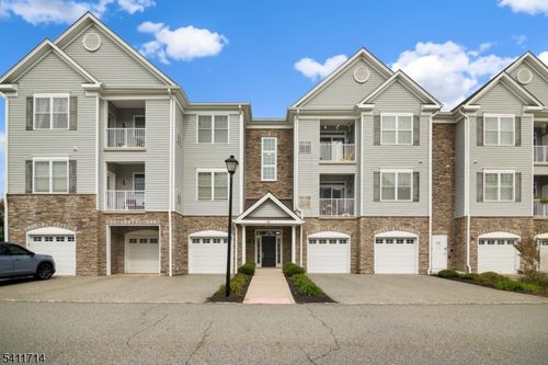 301-43 Elston Ct, Haskell, NJ, 07420 | Card Image