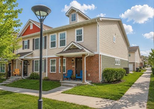 107-9075 Coneflower Dr, West Des Moines, IA, 50266-7564 | Card Image