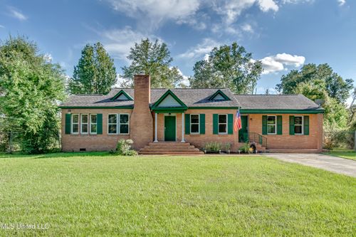 239 Fernwood Dr, Jackson, MS, 39206-3017 | Card Image