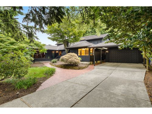 1940 Sw 71st Ave, Portland, OR, 97225-3704 | Card Image