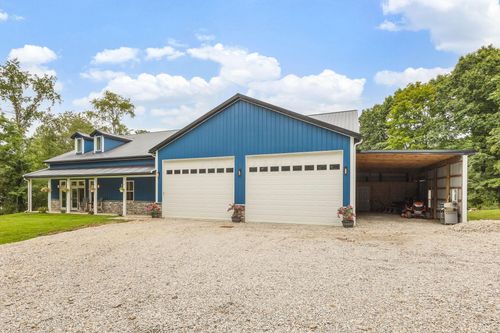 3299 Chicken Coop Hill Rd Se, Lancaster, OH, 43130-9444 | Card Image