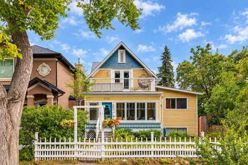 1212 18 Ave Nw, Calgary, AB, T2M0W2 | Card Image