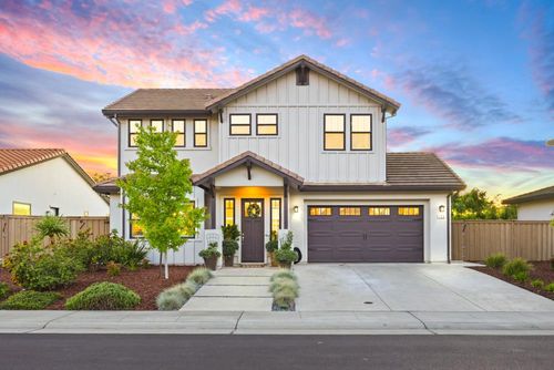 723 Oliver Court, Folsom, CA, 95630 | Card Image