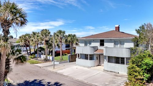 112 Myra St, Neptune Beach, FL, 32266-4835 | Card Image