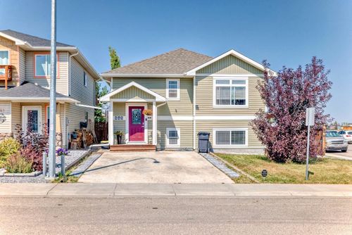 645 48 Ave, Coalhurst, AB, T0L0V2 | Card Image