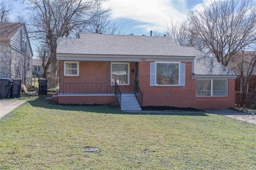 2204 Ne 25th St, Oklahoma City, OK, 73111-3426 | Card Image