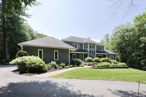 35 Woodstone Rd, Northborough, MA, 01532-1050 | Card Image