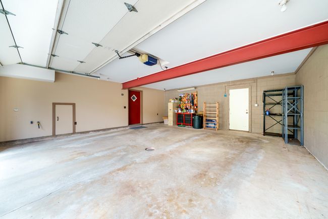 29. Garage 1-1 | Image 26