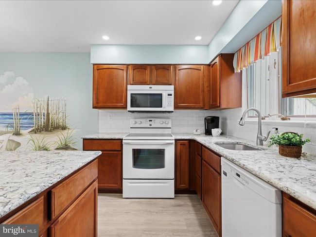UNIT-2302 - 39601 Round Robin Way, Condo with 2 bedrooms, 2 bathrooms and null parking in BETHANY BEACH DE | Image 13