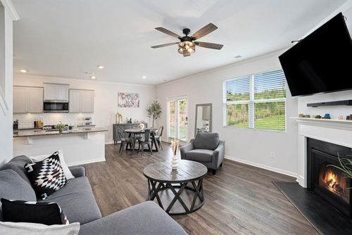 7814 Messina Ct, Lithia Springs, GA, 30122-7904 | Card Image