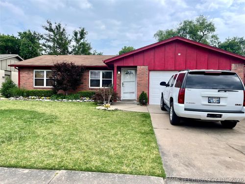 12012 E 37th St, Tulsa, OK, 74146-2827 | Card Image
