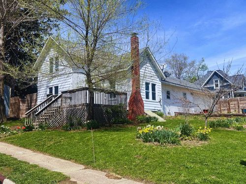 107 Richards St, RIDGEWAY, WI, 53582-9779 | Card Image