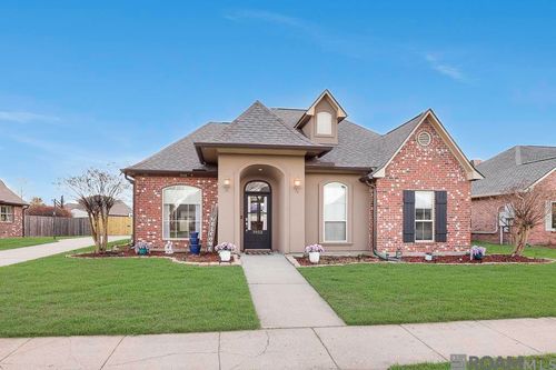 3952 Cypress Clear Ct, Zachary, LA, 70791-7353 | Card Image