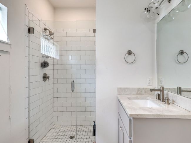 33 - 1109 Euphoria Bnd, Condo with 3 bedrooms, 3 bathrooms and 1 parking in Austin TX | Image 15