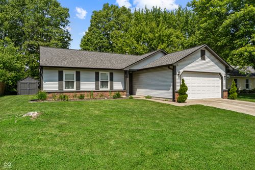7236 Muirfield Pl, Indianapolis, IN, 46237-9565 | Card Image