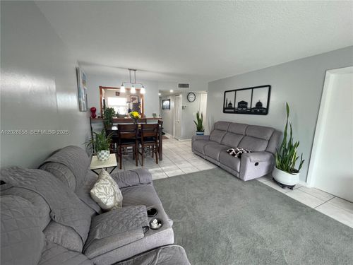 209-9281 Sunrise Lakes Blvd, Sunrise, FL, 33322-1386 | Card Image