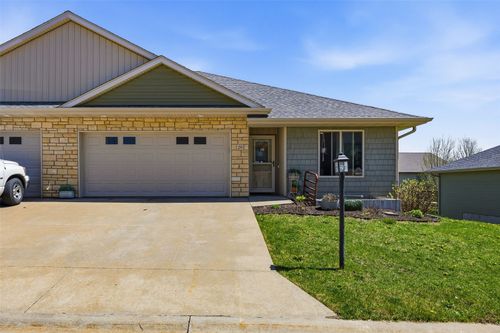 26 Renee Ln, Tiffin, IA, 52340-4756 | Card Image