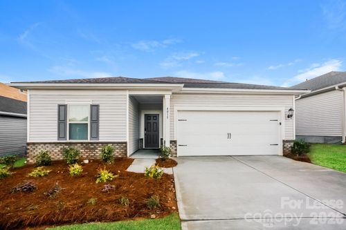 4015 Honey Locust Dr, Charlotte, NC, 28215-3040 | Card Image