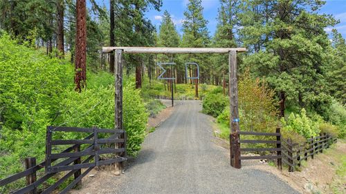 5161 Red Bridge Rd, Cle Elum, WA, 98922-9248 | Card Image