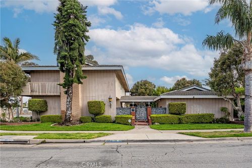17188 Edgewater Ln, Huntington Beach, CA, 92649-4210 | Card Image
