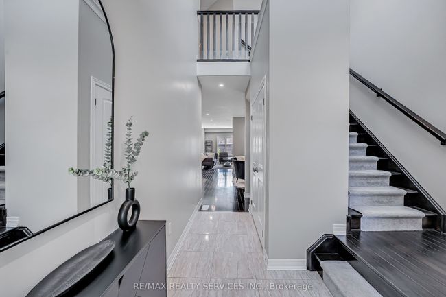 26 Wardlaw Ave, House other with 4 bedrooms, 4 bathrooms and 4 parking in Orangeville ON | Image 4