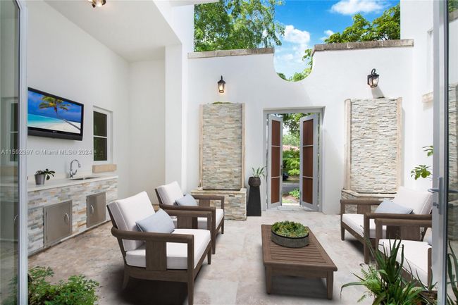 649 Santander Ave, Townhouse with 3 bedrooms, 3 bathrooms and null parking in Coral Gables FL | Image 5