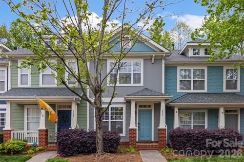 233 Hurston Cir, Charlotte, NC, 28208-4862 | Card Image