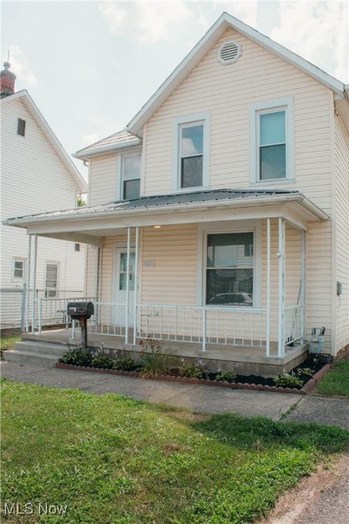 142 N 5th St, Mcconnelsville, OH, 43756-1237 | Card Image