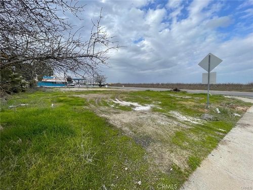 9095 Yosemite Pkwy, Planada, CA, 95365 | Card Image