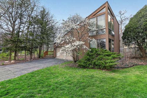 5337 Brookbank Rd, Downers Grove, IL, 60515-4509 | Card Image