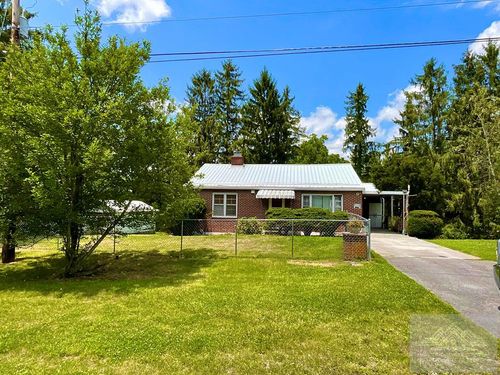 2587 Old Athens Road, Oakvale, WV, 24739 | Card Image