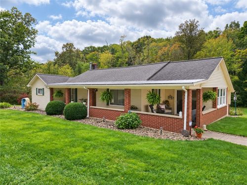 406 Herman Rd, Butler, PA, 16002-9143 | Card Image
