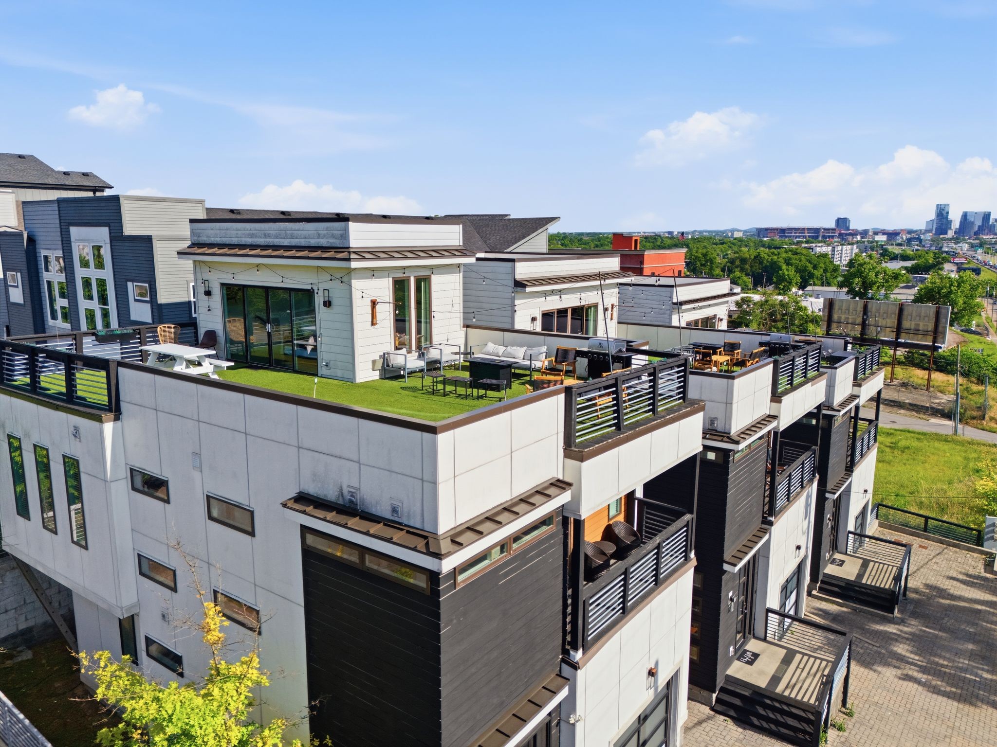 Commercial Sale in Nashville 2