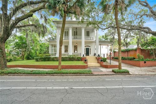 35 Washington Ave, Savannah, GA, 31405-2104 | Card Image