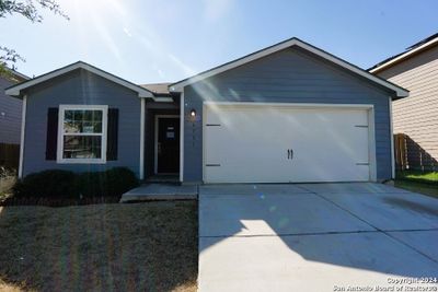 6731 Rosenthal Pass, House other with 3 bedrooms, 2 bathrooms and null parking in San Antonio TX | Image 3