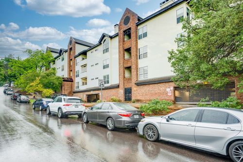 a-205-3001 Cedar St, Austin, TX, 78705-2947 | Card Image