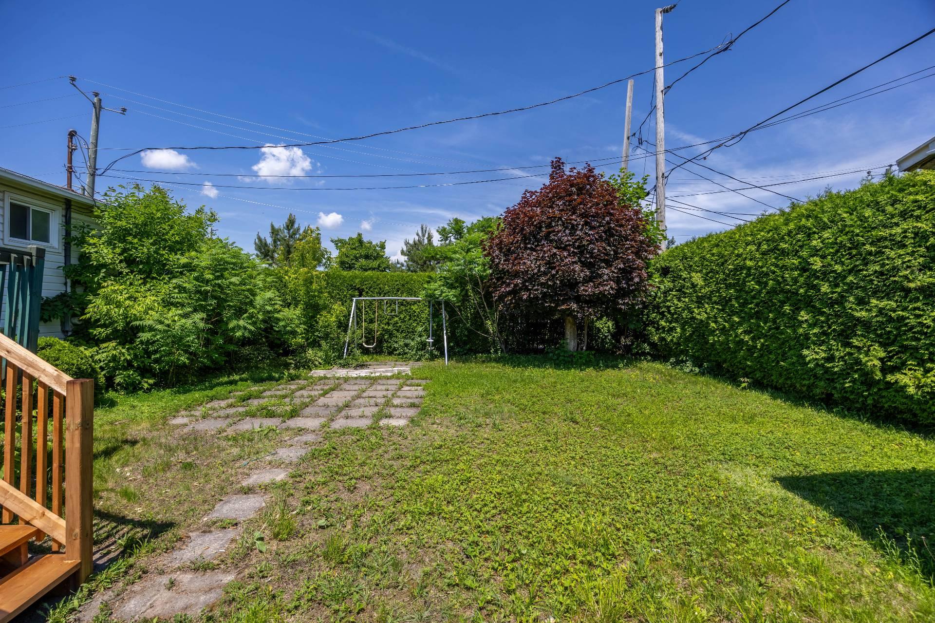Residential in Longueuil (Saint-Hubert) 3