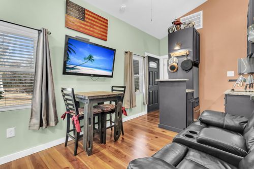 5219 Maybank Hwy, Wadmalaw Island, SC, 29487-7085 | Card Image